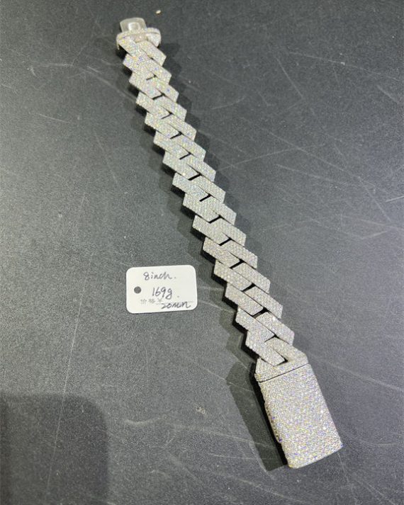 vvs-moissanite-925-sterling-silver-plated-18k-white-gold-18mm7-inch-cuban-chain-bracelet